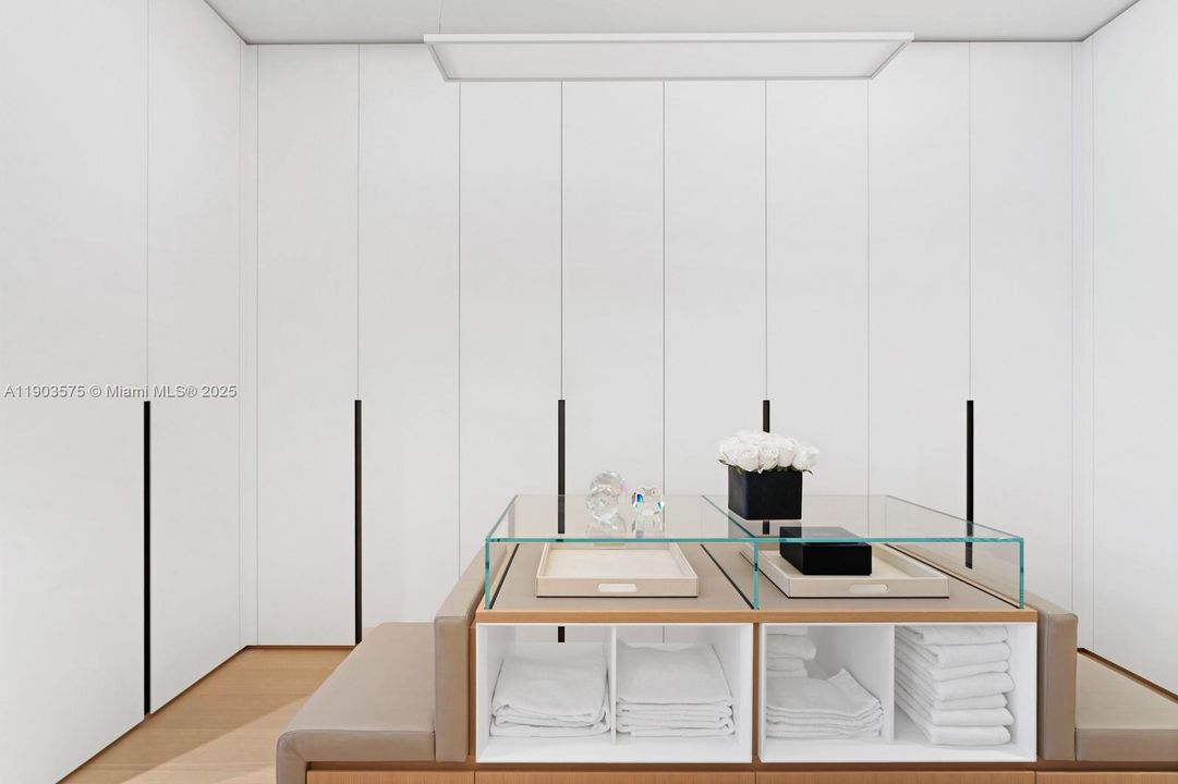 For Sale: $24,500,000 (5 beds, 5 baths, 4589 Square Feet)