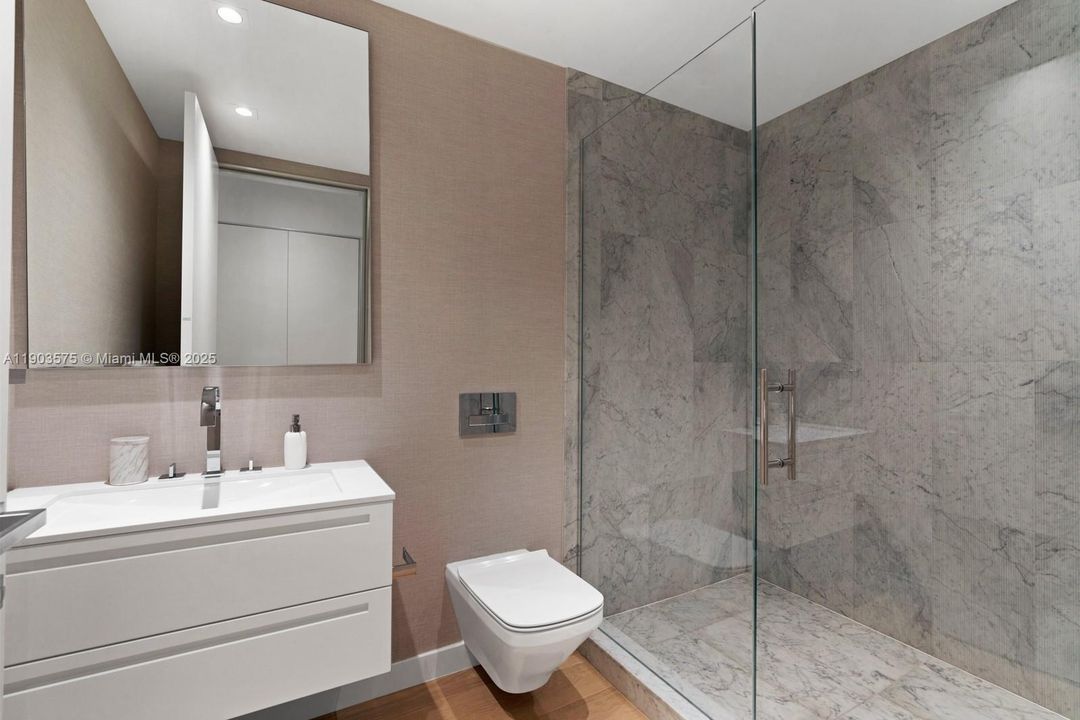 For Sale: $24,500,000 (5 beds, 5 baths, 4589 Square Feet)