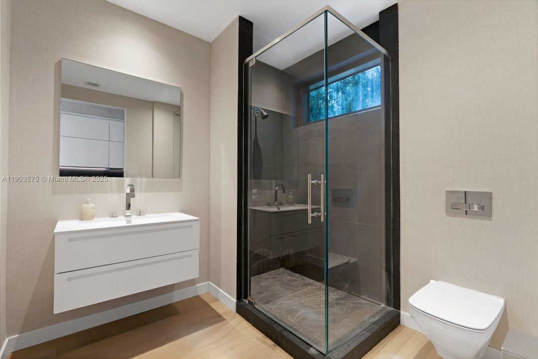 For Sale: $24,500,000 (5 beds, 5 baths, 4589 Square Feet)