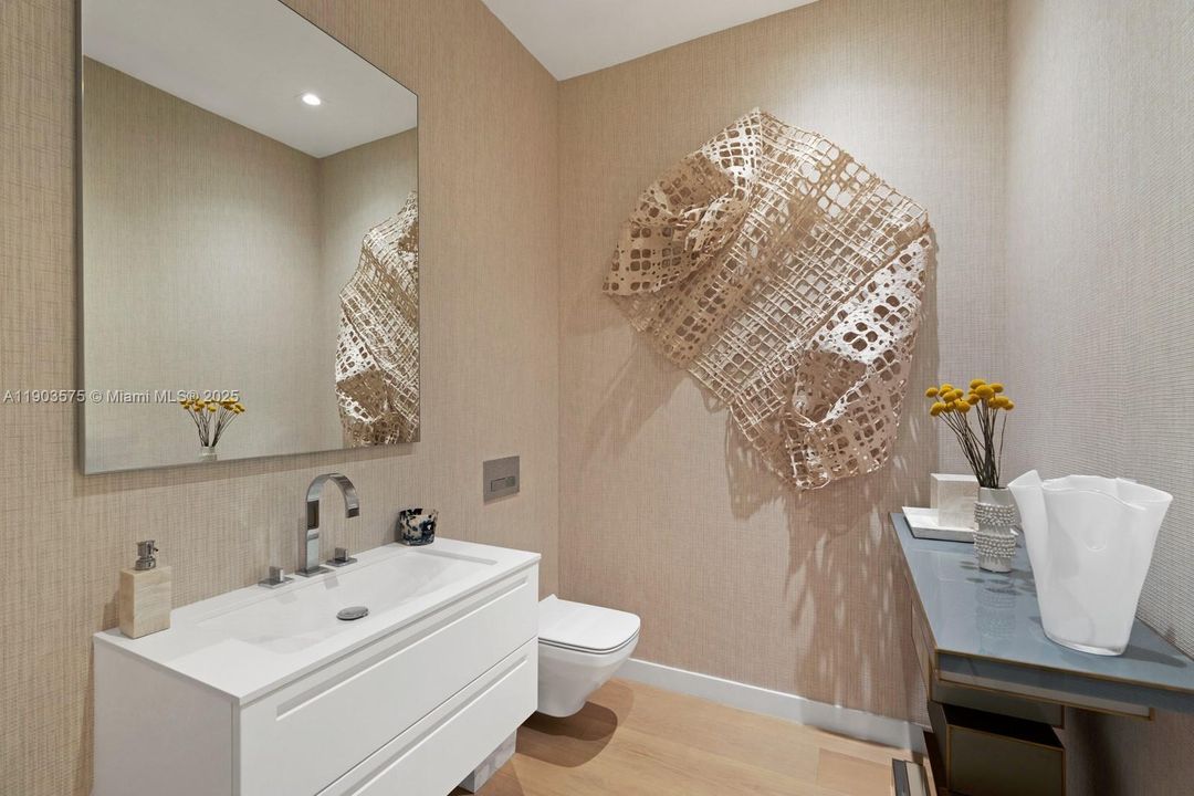 For Sale: $24,500,000 (5 beds, 5 baths, 4589 Square Feet)