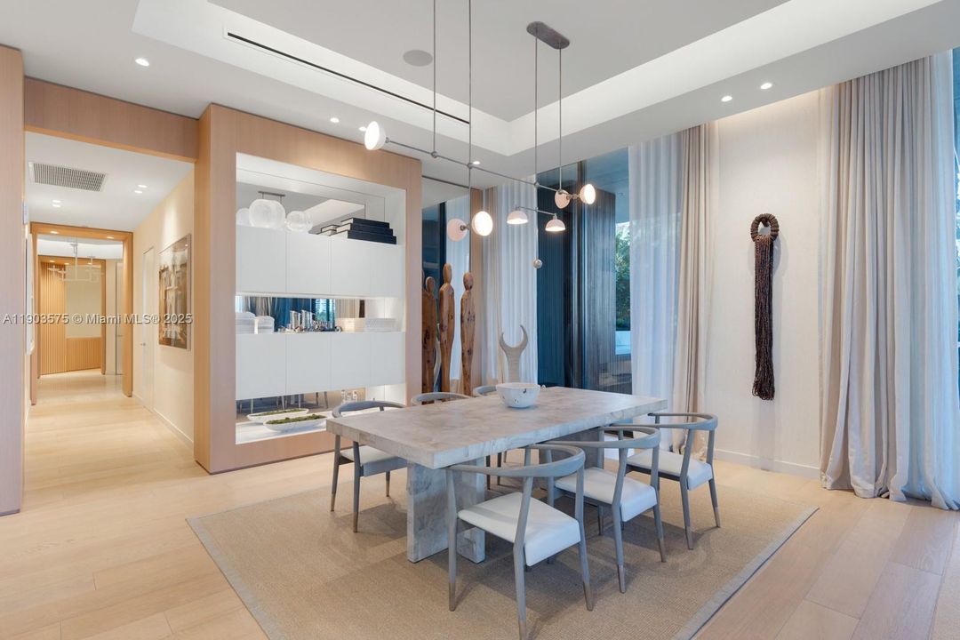 For Sale: $24,500,000 (5 beds, 5 baths, 4589 Square Feet)