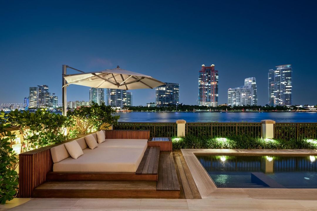 For Sale: $24,500,000 (5 beds, 5 baths, 4589 Square Feet)