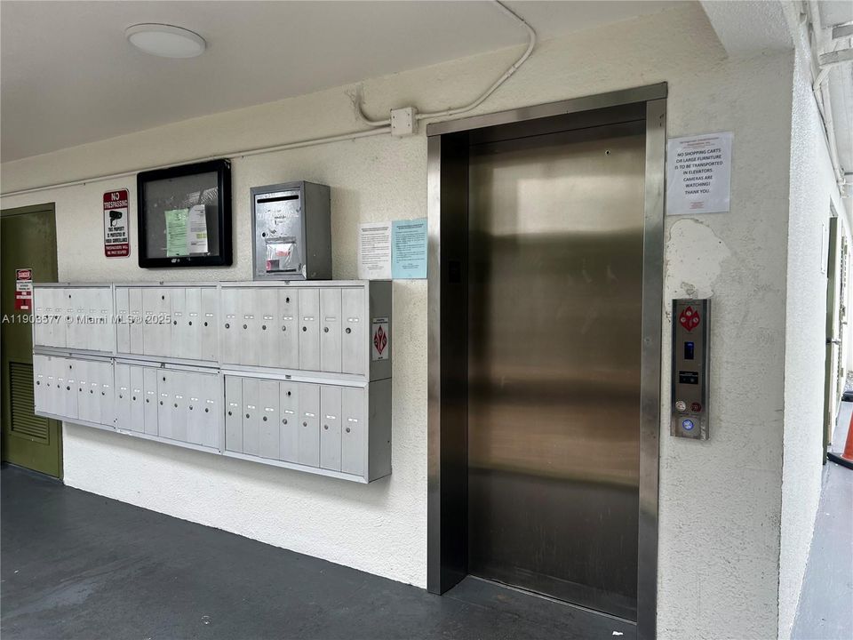 For Rent: $1,850 (2 beds, 2 baths, 1252 Square Feet)