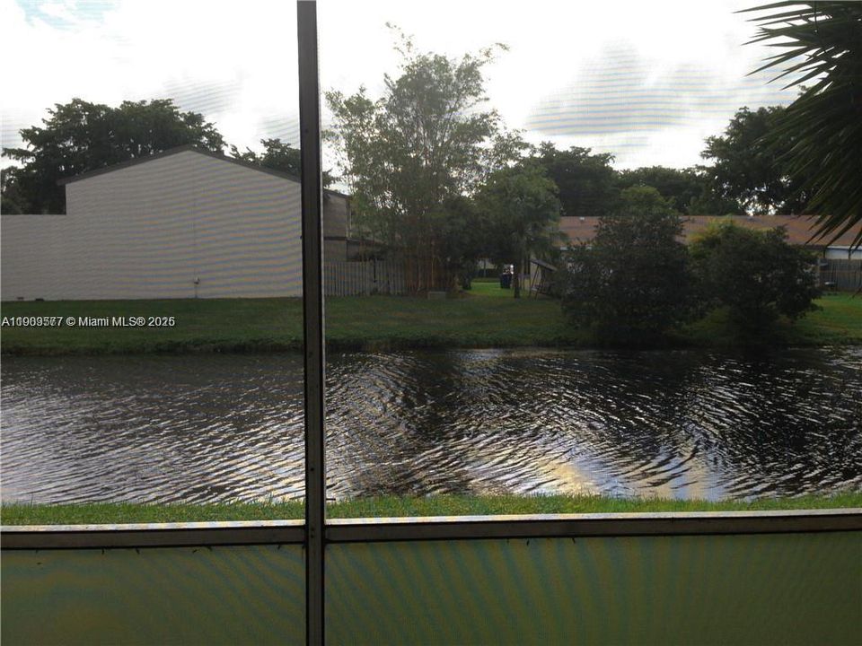 For Rent: $1,850 (2 beds, 2 baths, 1252 Square Feet)