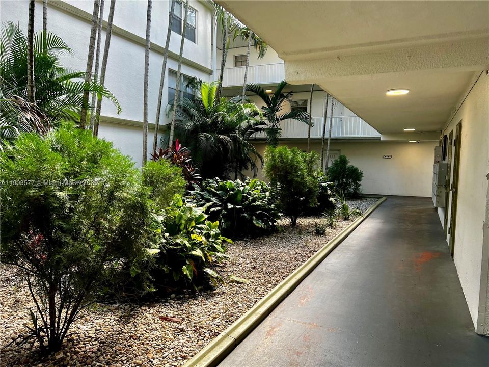 For Rent: $1,850 (2 beds, 2 baths, 1252 Square Feet)