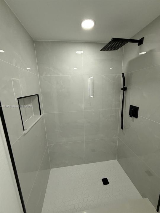 For Sale: $625,000 (4 beds, 3 baths, 1490 Square Feet)