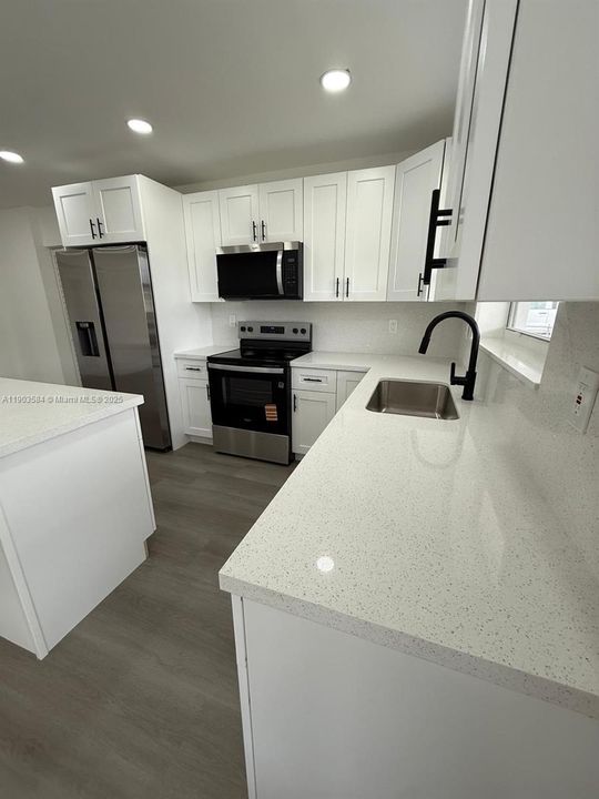 For Sale: $625,000 (4 beds, 3 baths, 1490 Square Feet)