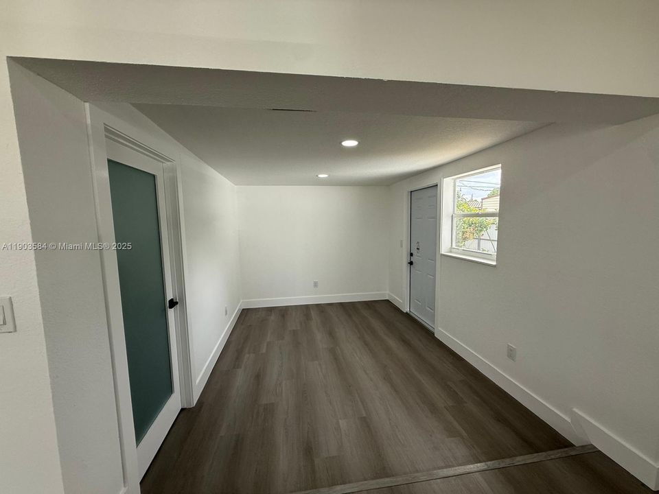 For Sale: $625,000 (4 beds, 3 baths, 1490 Square Feet)