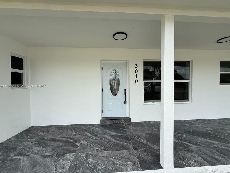 For Sale: $625,000 (4 beds, 3 baths, 1490 Square Feet)