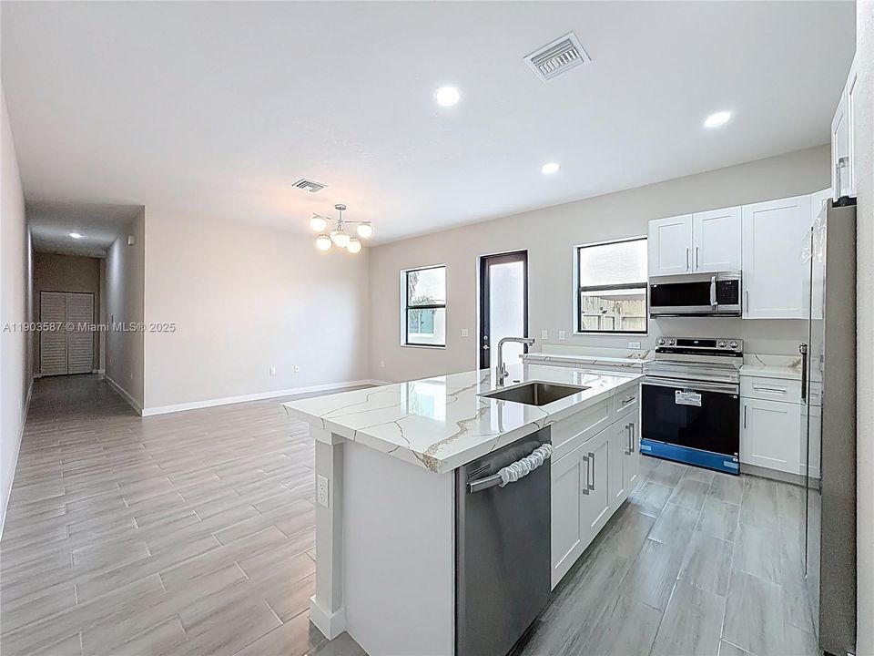 For Rent: $3,150 (3 beds, 2 baths, 0 Square Feet)