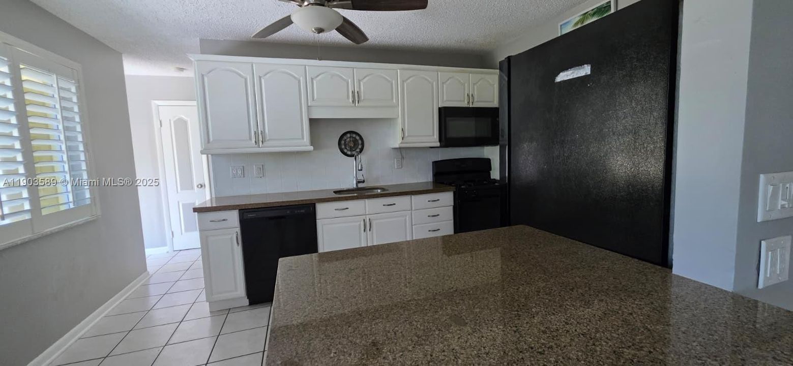 最近租的: $2,250 (2 贝兹, 1 浴室, 960 平方英尺)