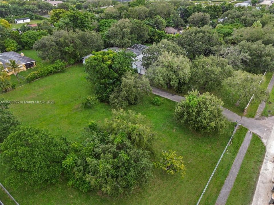 For Sale: $1,150,000 (4 beds, 4 baths, 4230 Square Feet)