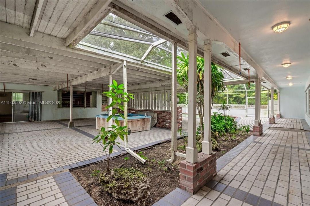 For Sale: $1,150,000 (4 beds, 4 baths, 4230 Square Feet)