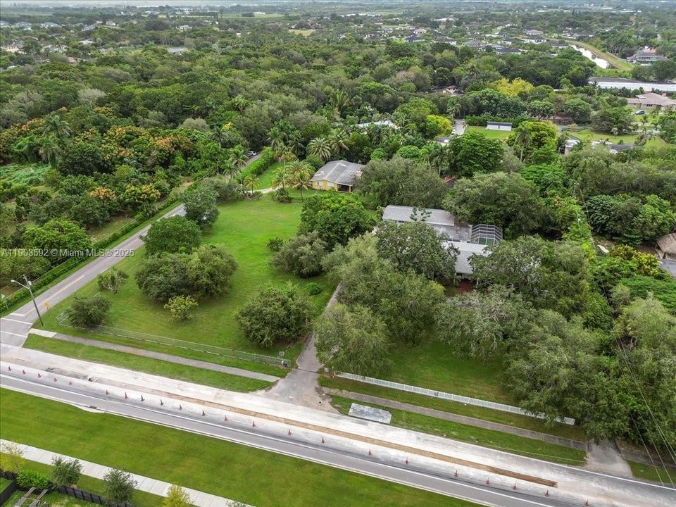 For Sale: $1,150,000 (4 beds, 4 baths, 4230 Square Feet)