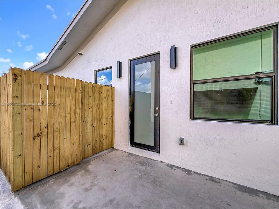 For Rent: $3,150 (3 beds, 2 baths, 0 Square Feet)