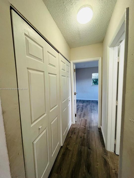 For Rent: $1,850 (2 beds, 1 baths, 3732 Square Feet)