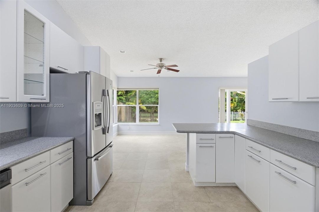 Active With Contract: $520,000 (3 beds, 2 baths, 1660 Square Feet)