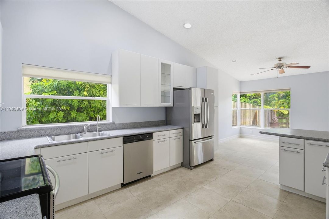 Active With Contract: $520,000 (3 beds, 2 baths, 1660 Square Feet)