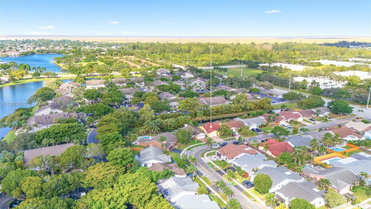 Active With Contract: $520,000 (3 beds, 2 baths, 1660 Square Feet)