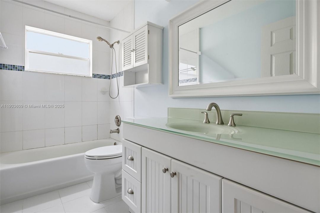 Active With Contract: $520,000 (3 beds, 2 baths, 1660 Square Feet)