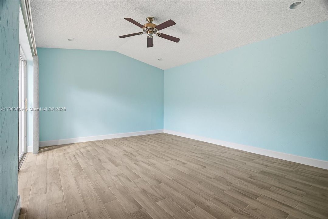 Active With Contract: $520,000 (3 beds, 2 baths, 1660 Square Feet)