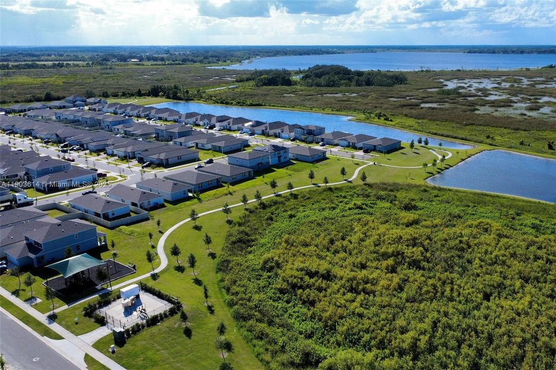 For Sale: $335,800 (3 beds, 2 baths, 1680 Square Feet)