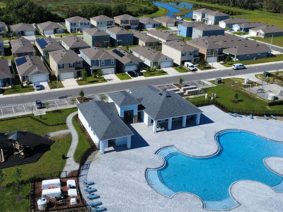 For Sale: $335,800 (3 beds, 2 baths, 1680 Square Feet)