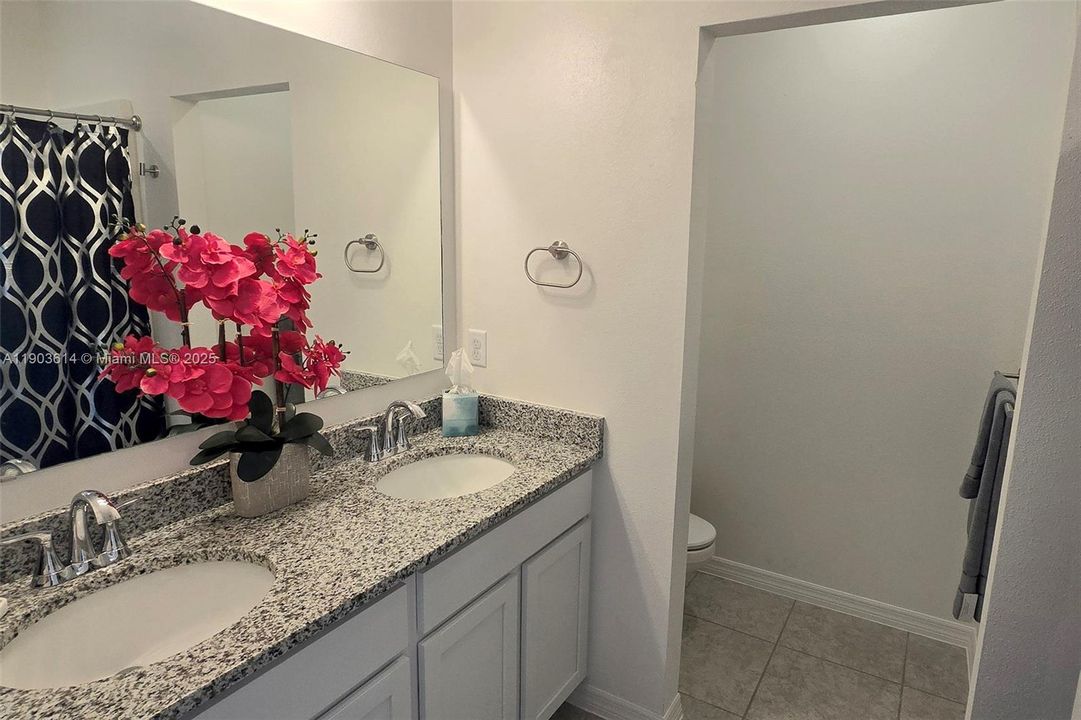 For Sale: $335,800 (3 beds, 2 baths, 1680 Square Feet)