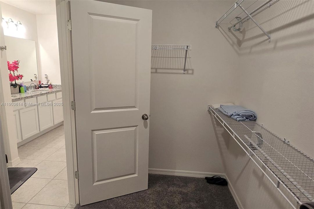 For Sale: $335,800 (3 beds, 2 baths, 1680 Square Feet)