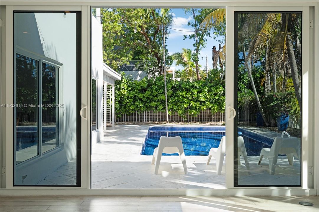 For Rent: $18,500 (5 beds, 5 baths, 4782 Square Feet)