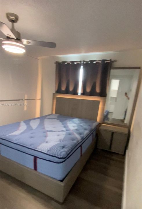 待售: $135,000 (3 贝兹, 2 浴室, 2746 平方英尺)