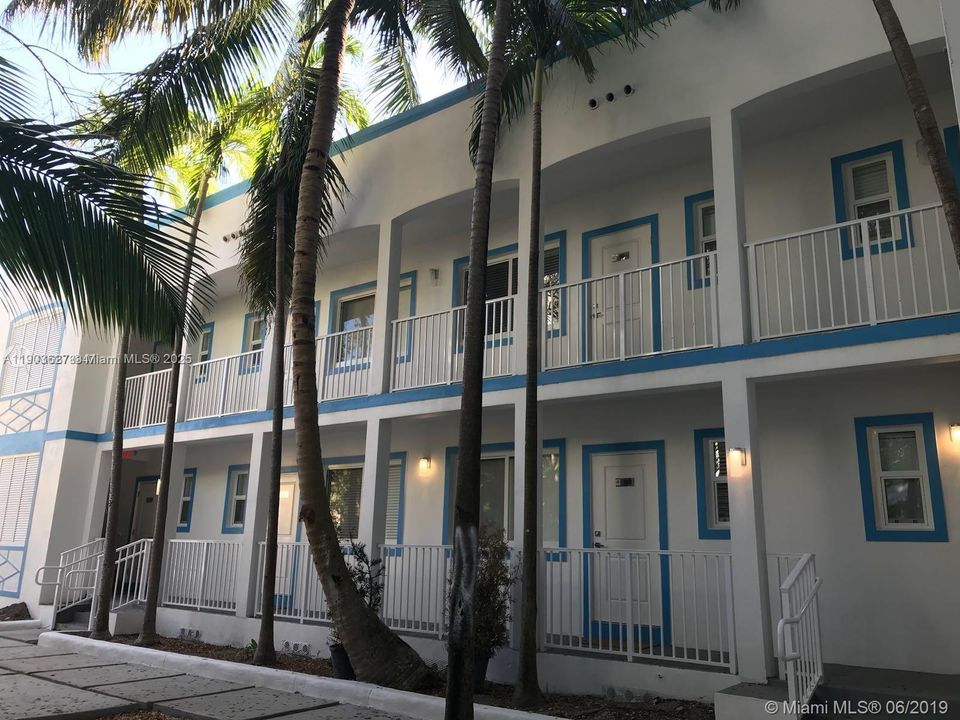 For Rent: $1,800 (0 beds, 1 baths, 400 Square Feet)