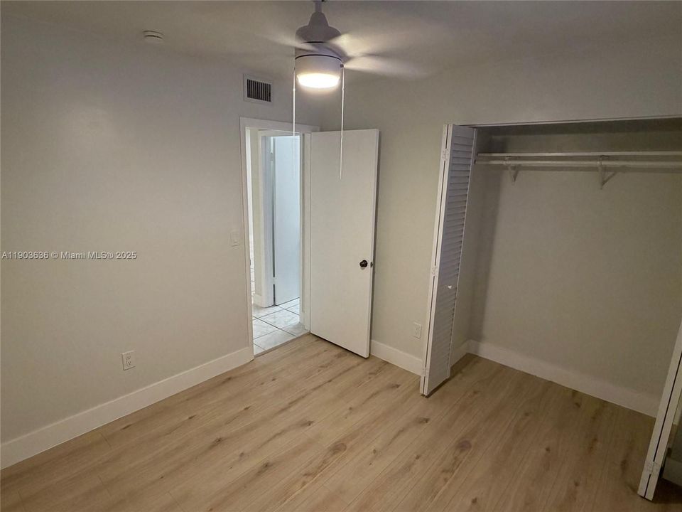 For Rent: $1,999 (2 beds, 2 baths, 970 Square Feet)