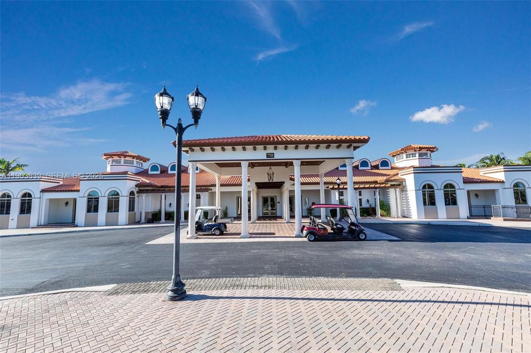 For Sale: $1,280,000 (5 beds, 4 baths, 3945 Square Feet)