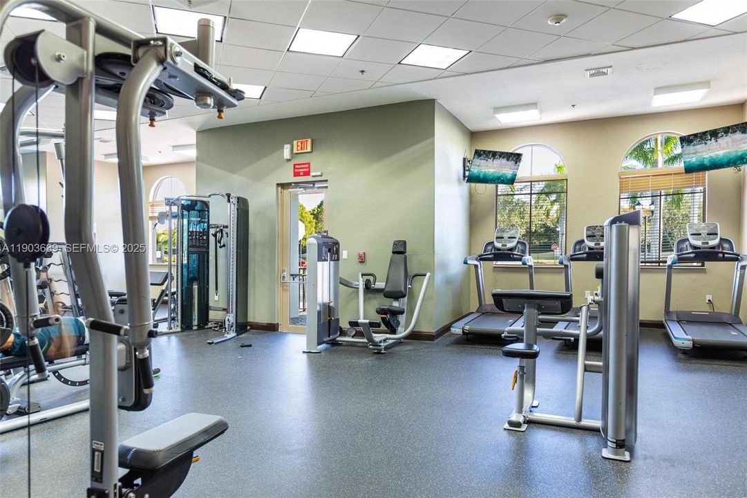 For Sale: $1,280,000 (5 beds, 4 baths, 3945 Square Feet)