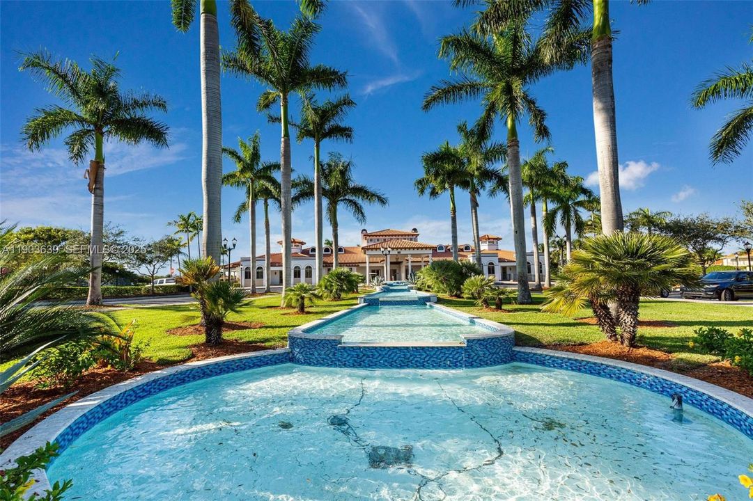 For Sale: $1,280,000 (5 beds, 4 baths, 3945 Square Feet)