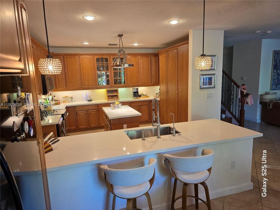 For Sale: $1,280,000 (5 beds, 4 baths, 3945 Square Feet)