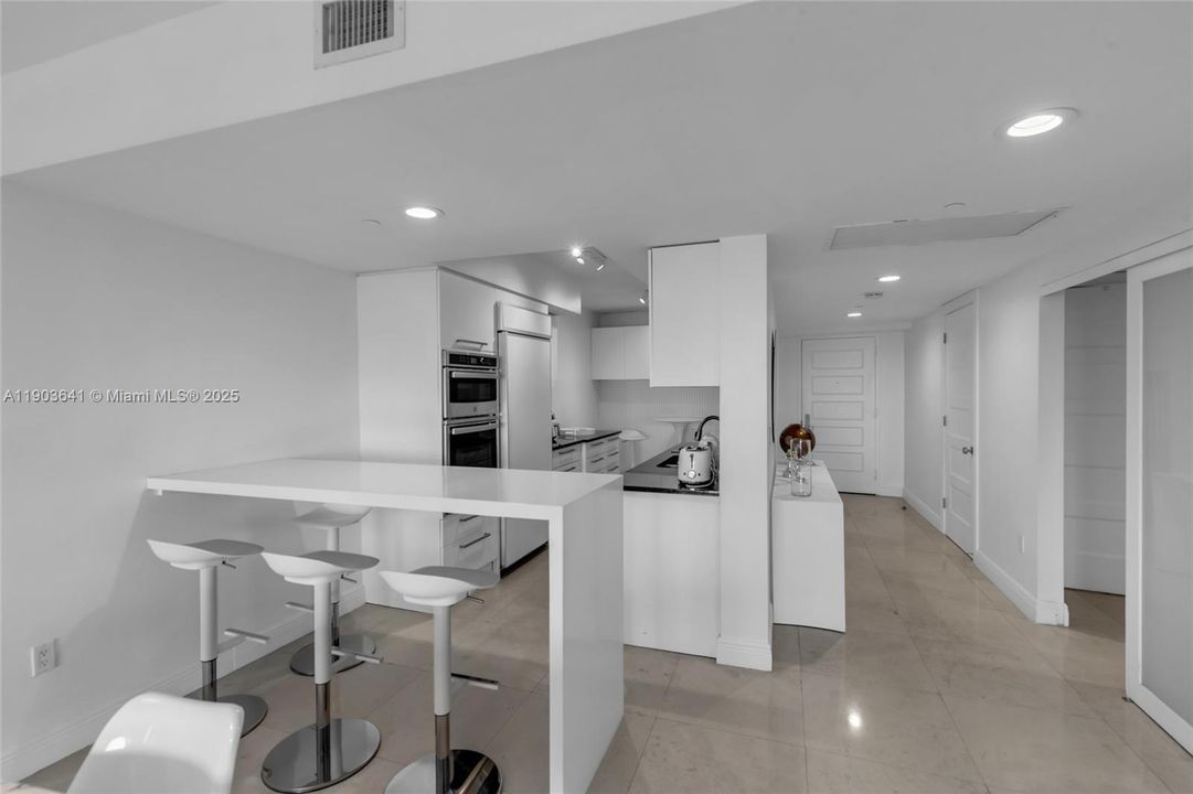 На продажу: $1,099,000 (2 спален, 3 ванн, 1571 Квадратных фут)