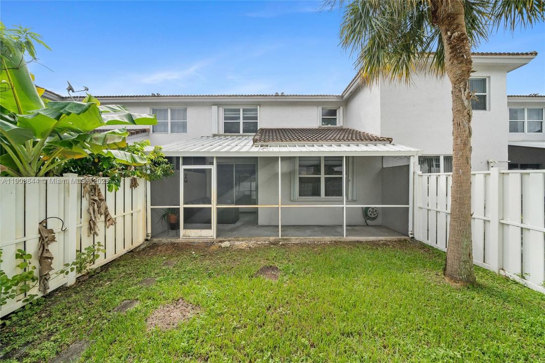 For Sale: $515,000 (3 beds, 2 baths, 1529 Square Feet)