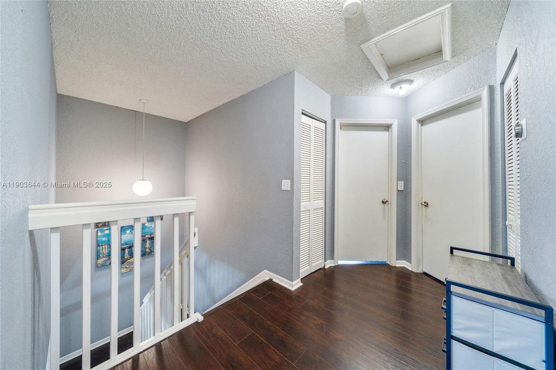 For Sale: $515,000 (3 beds, 2 baths, 1529 Square Feet)