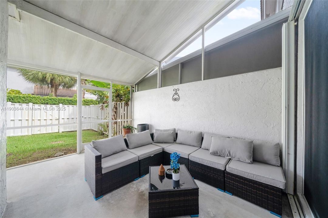 For Sale: $515,000 (3 beds, 2 baths, 1529 Square Feet)