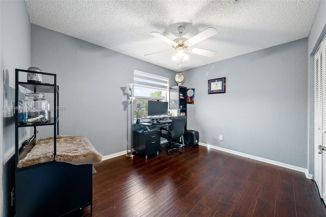 For Sale: $515,000 (3 beds, 2 baths, 1529 Square Feet)