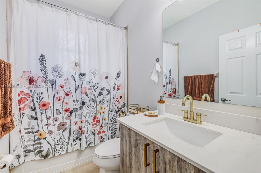 Active With Contract: $500,000 (3 beds, 2 baths, 1506 Square Feet)