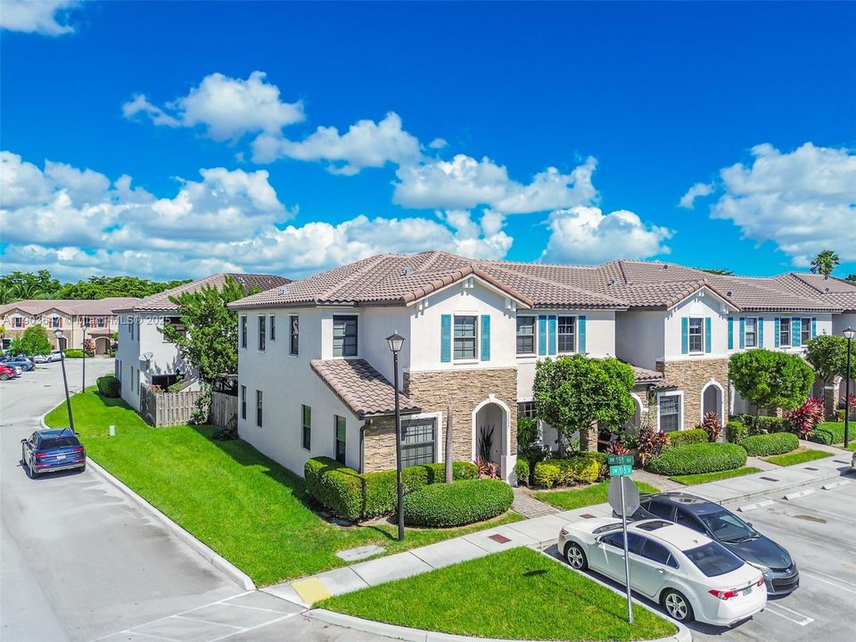 Active With Contract: $500,000 (3 beds, 2 baths, 1506 Square Feet)