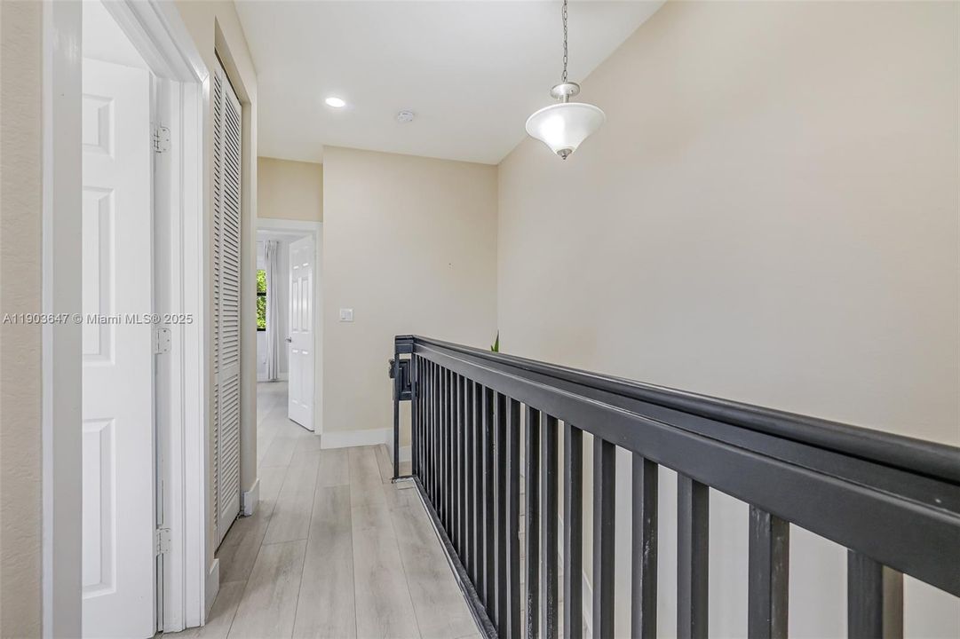 Active With Contract: $500,000 (3 beds, 2 baths, 1506 Square Feet)