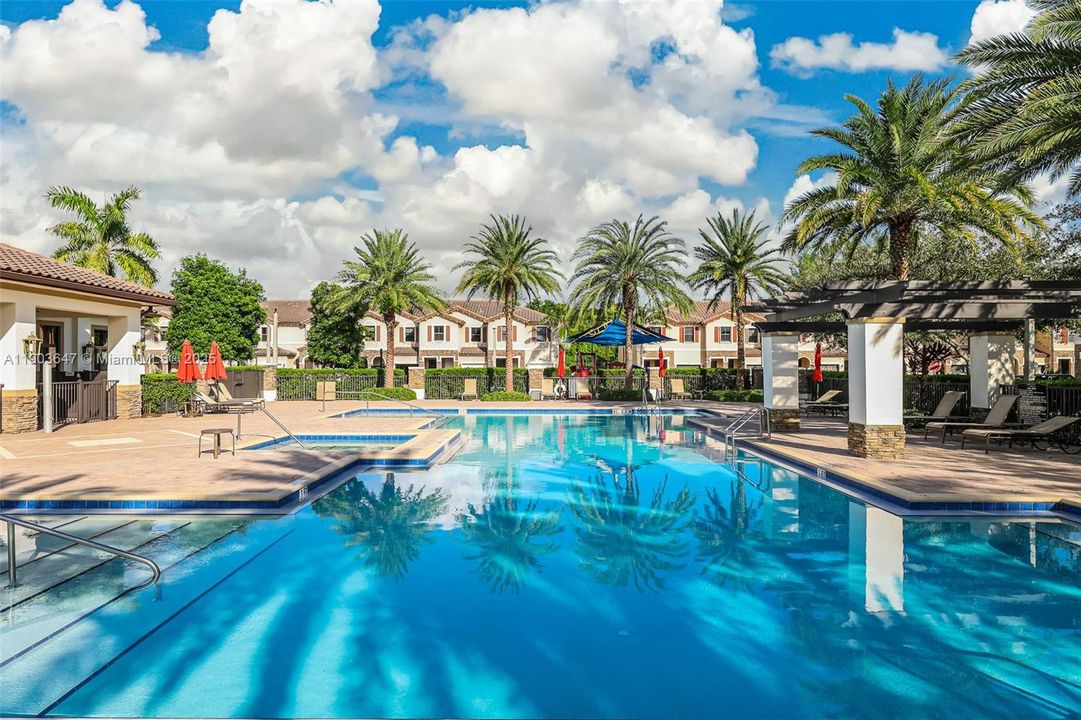 Active With Contract: $500,000 (3 beds, 2 baths, 1506 Square Feet)