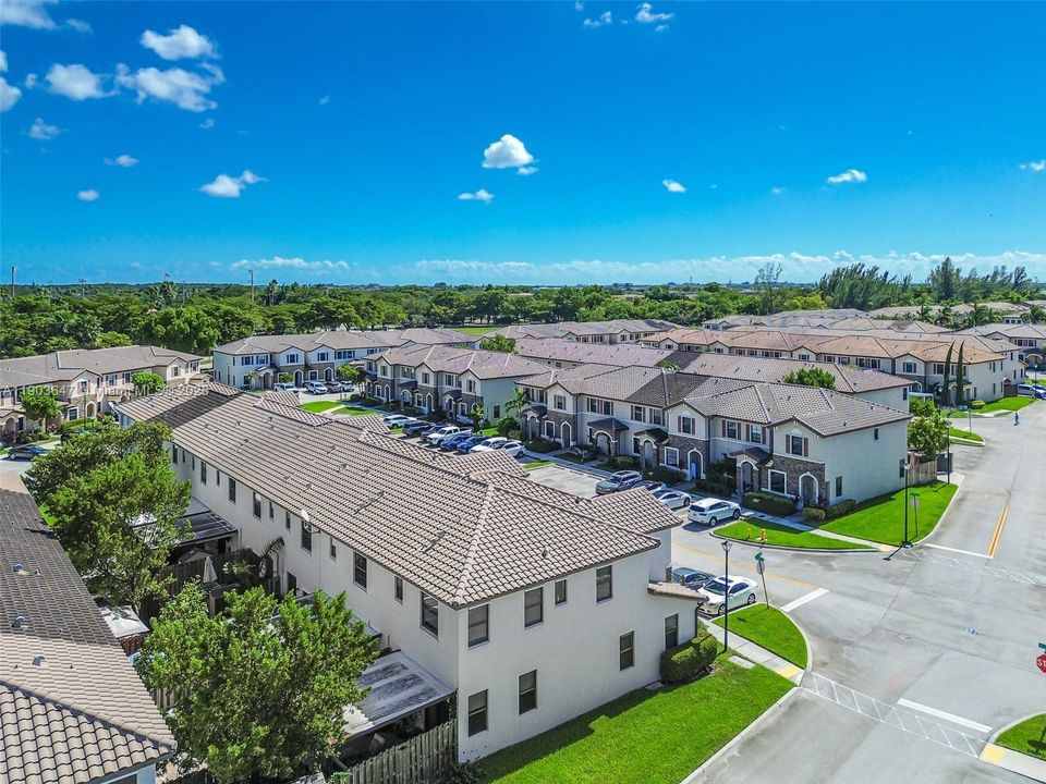 Active With Contract: $500,000 (3 beds, 2 baths, 1506 Square Feet)