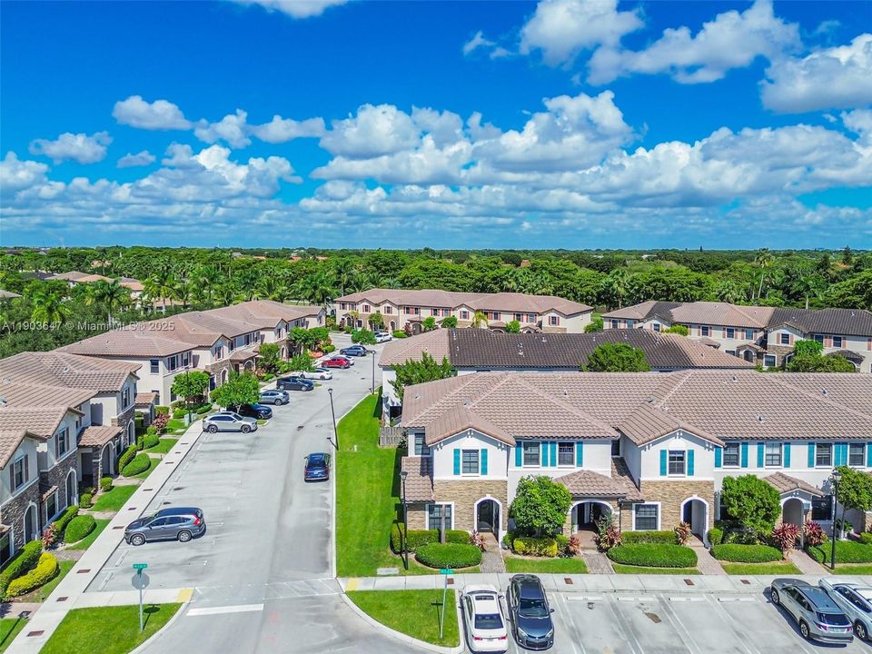 Active With Contract: $500,000 (3 beds, 2 baths, 1506 Square Feet)