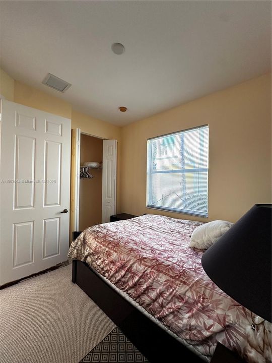 出租: $3,000 (3 贝兹, 2 浴室, 1482 平方英尺)