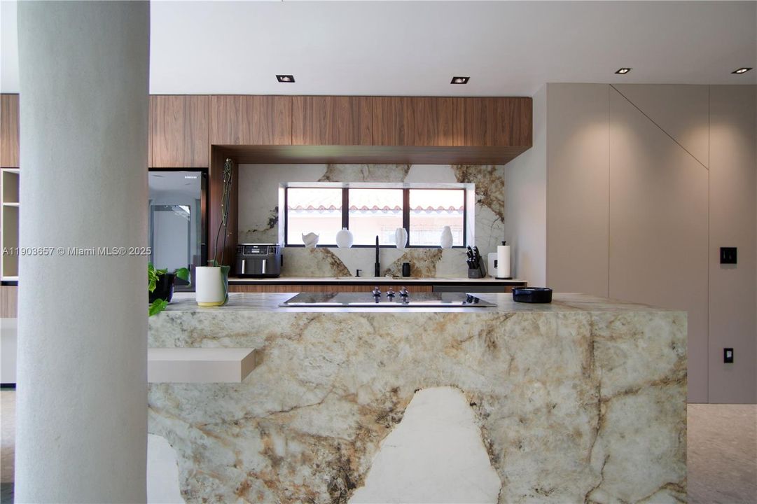 For Sale: $1,749,000 (4 beds, 4 baths, 2324 Square Feet)